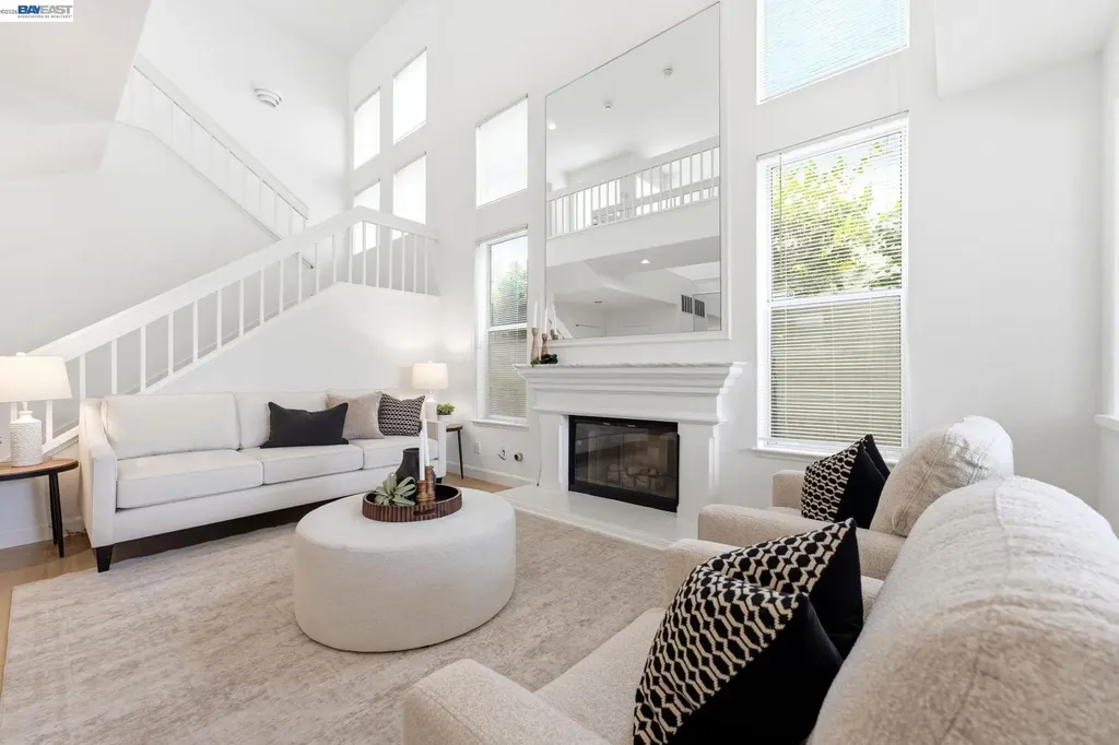 154 Asby Bay Alameda CA 94502