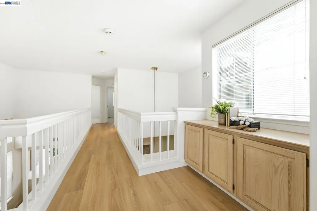 154 Asby Bay Alameda CA 94502