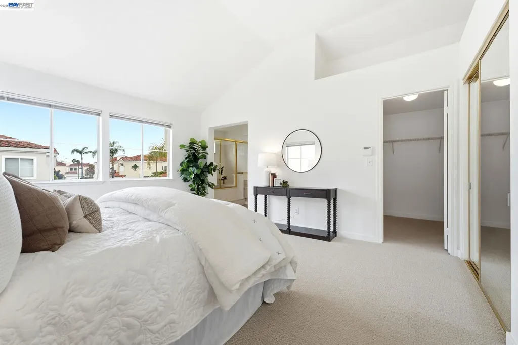 154 Asby Bay Alameda CA 94502