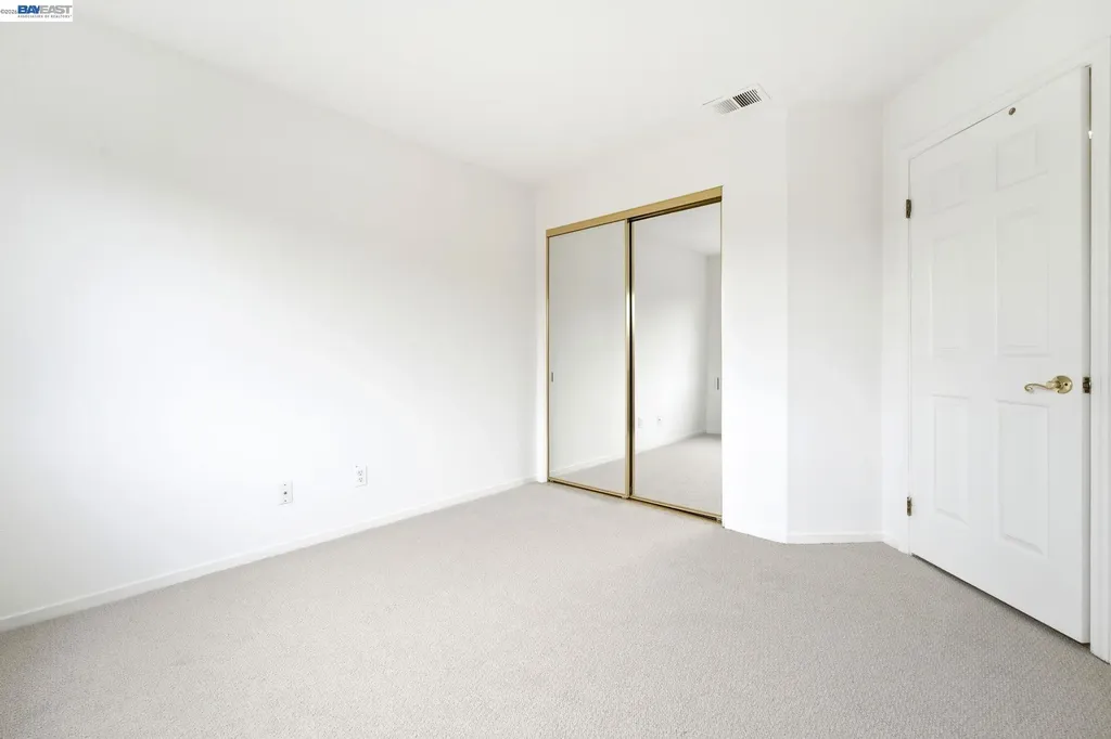 154 Asby Bay Alameda CA 94502