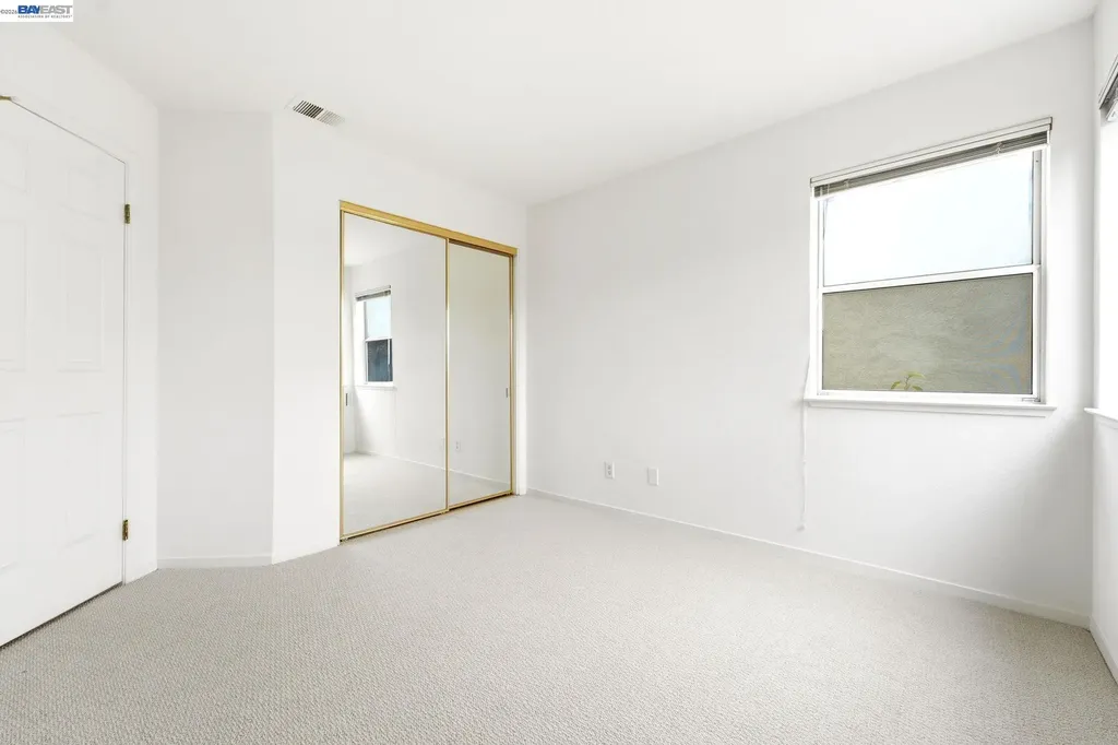 154 Asby Bay Alameda CA 94502