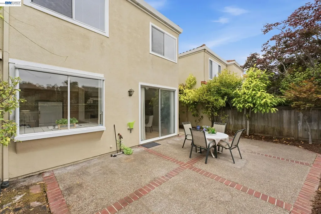 154 Asby Bay Alameda CA 94502