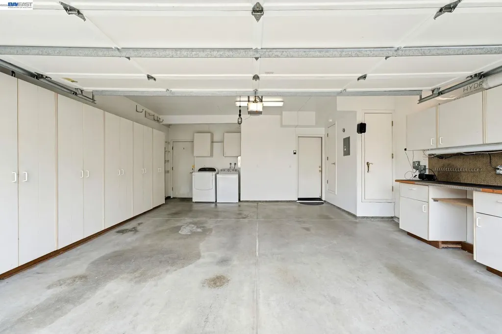 154 Asby Bay Alameda CA 94502