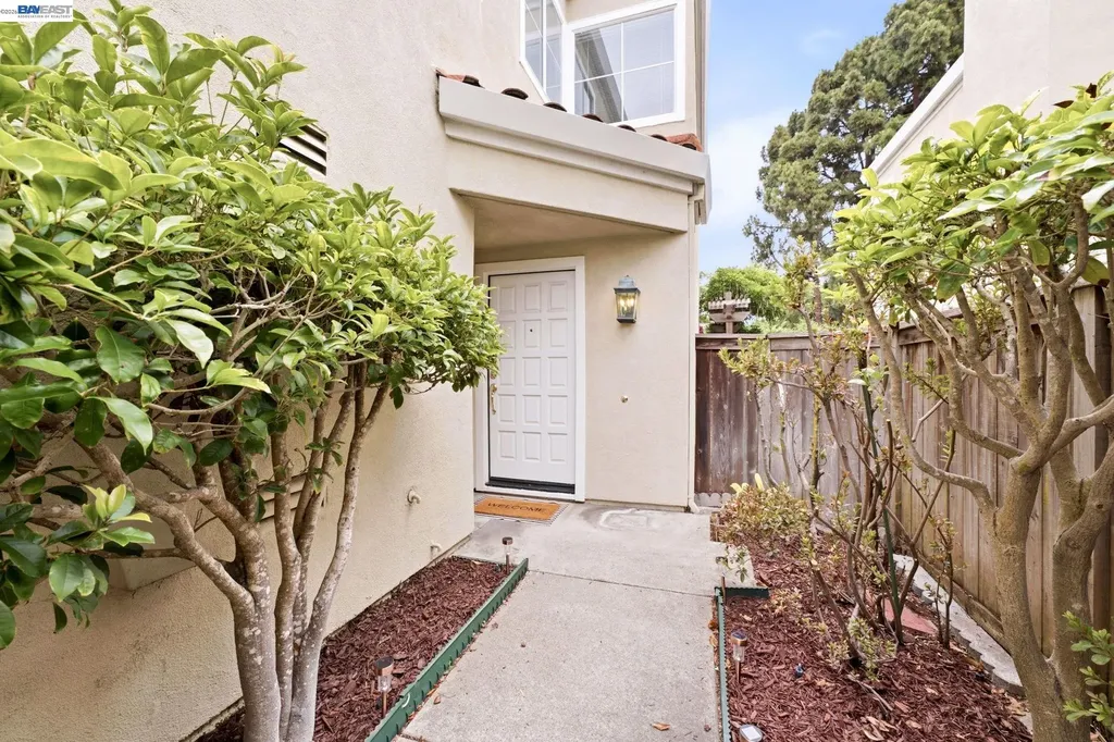 154 Asby Bay Alameda CA 94502