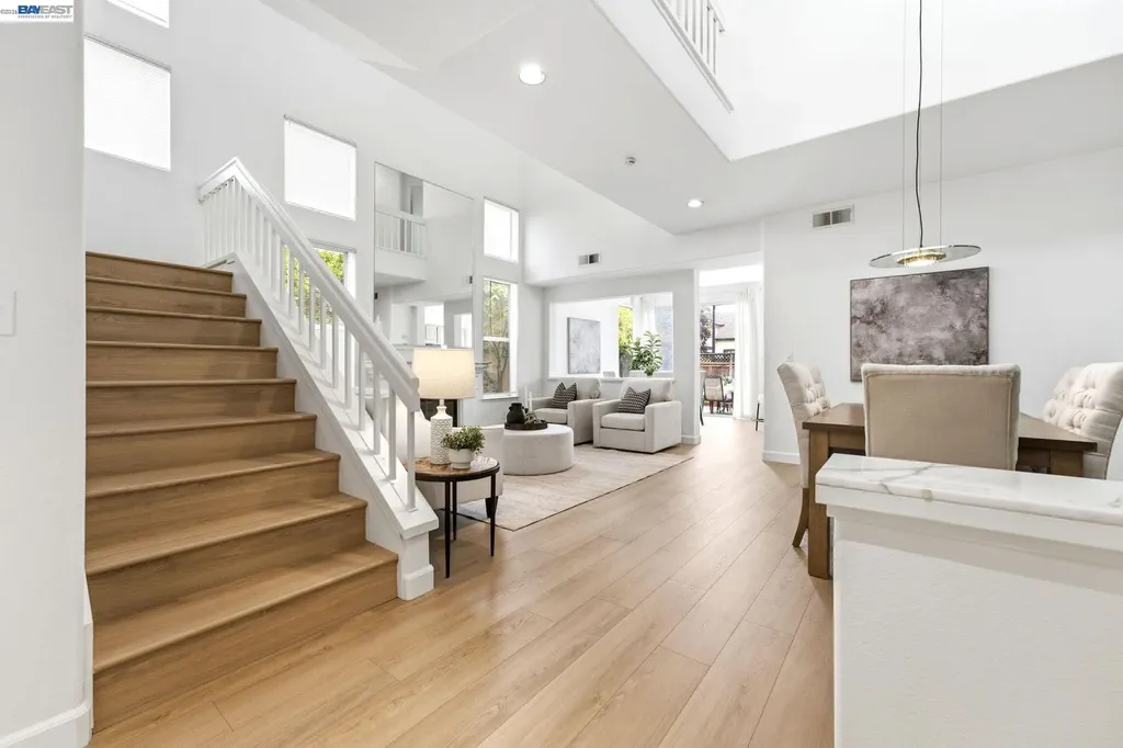 154 Asby Bay Alameda CA 94502