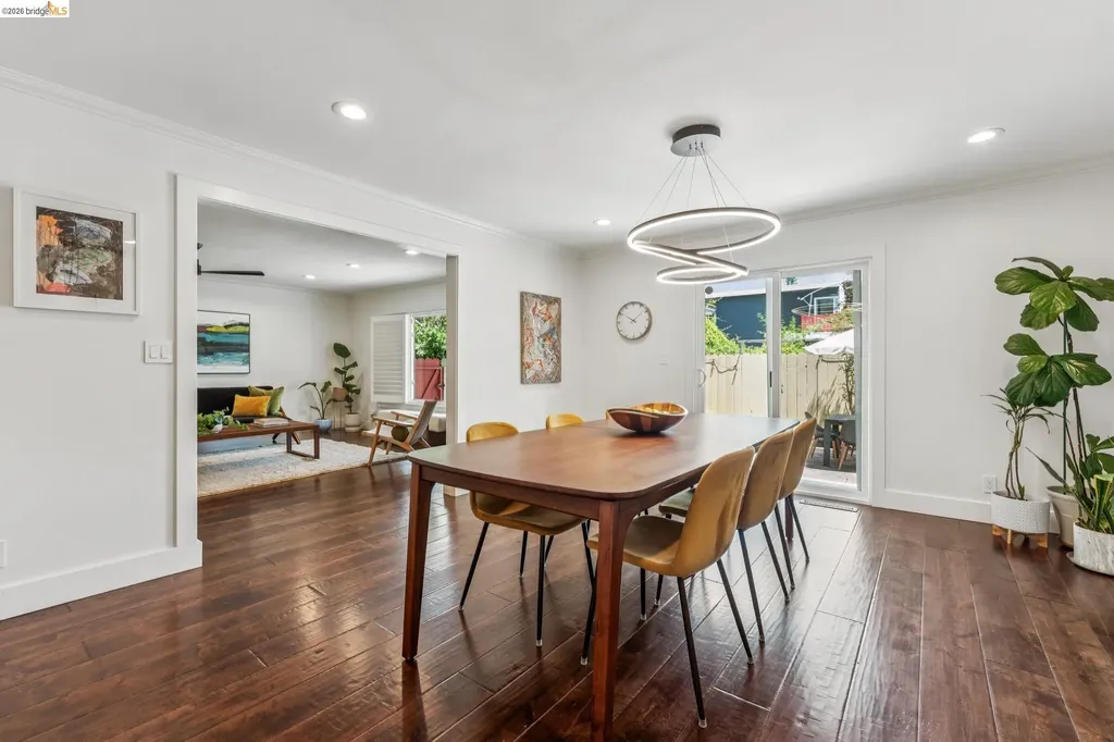 2028 Damuth Oakland CA 94602
