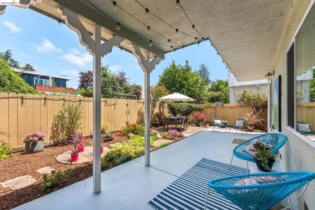 2028 Damuth Oakland CA 94602