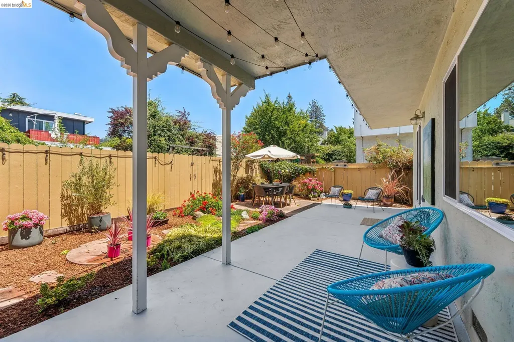 2028 Damuth Oakland CA 94602