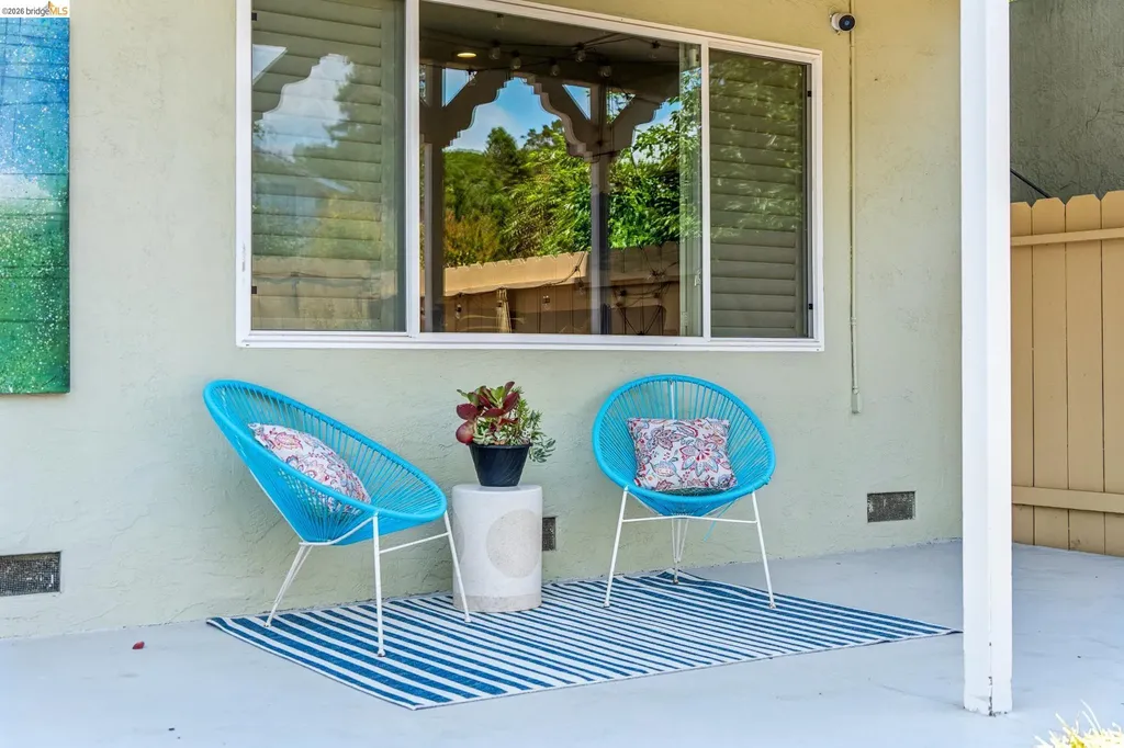 2028 Damuth Oakland CA 94602