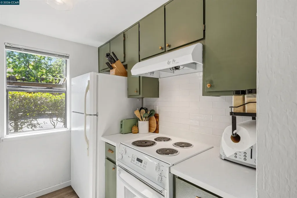 820 Camelback Place Pleasant Hill CA 94523
