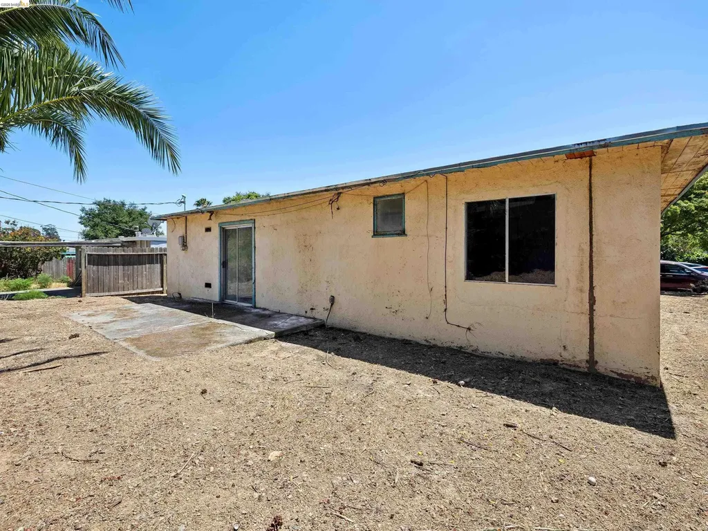456 La Jolla Street Vallejo CA 94591