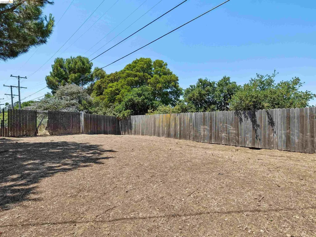 456 La Jolla Street Vallejo CA 94591