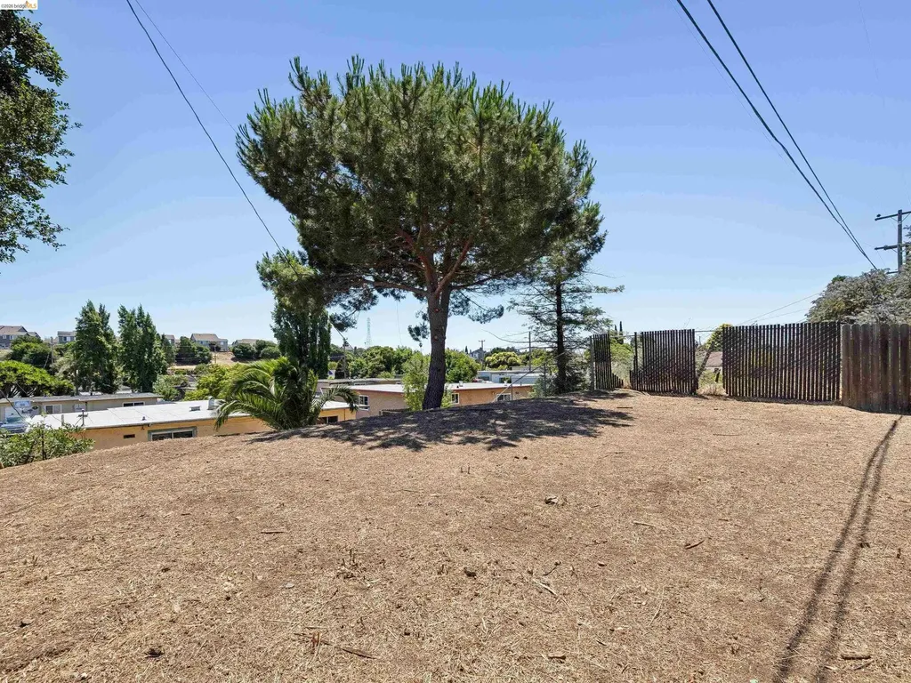 456 La Jolla Street Vallejo CA 94591