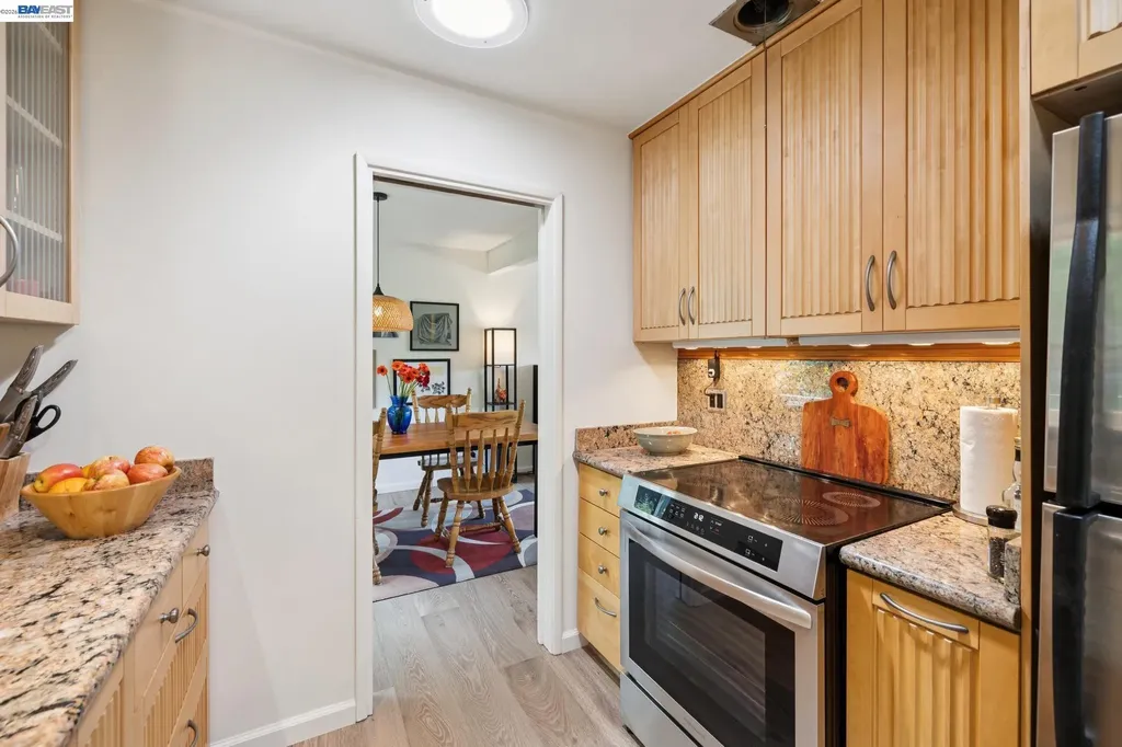55 Asilomar Circle Oakland CA 94611