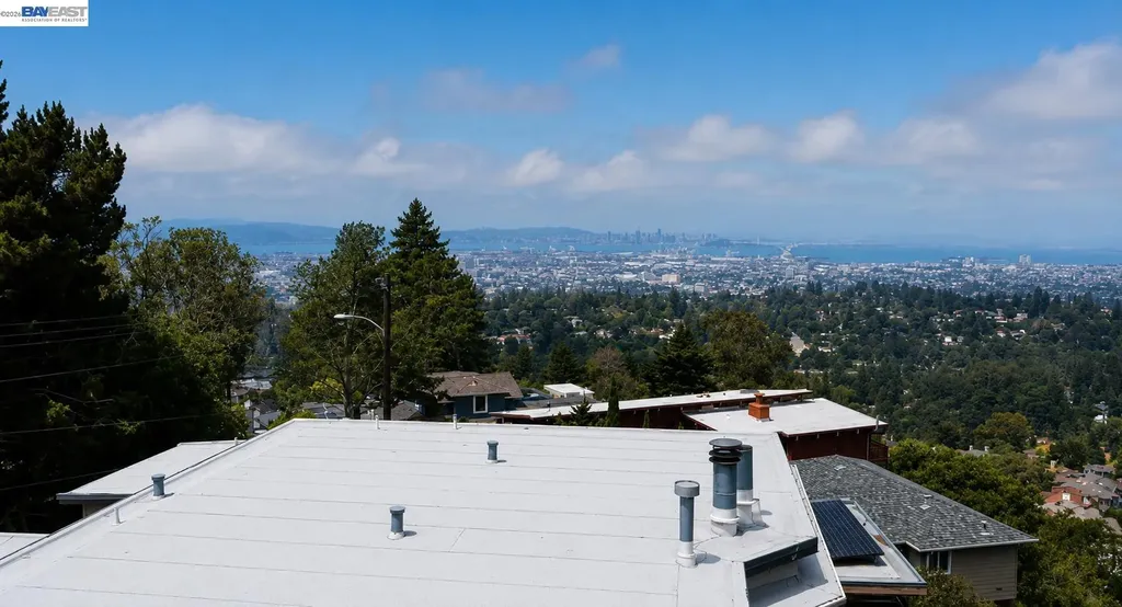 55 Asilomar Circle Oakland CA 94611