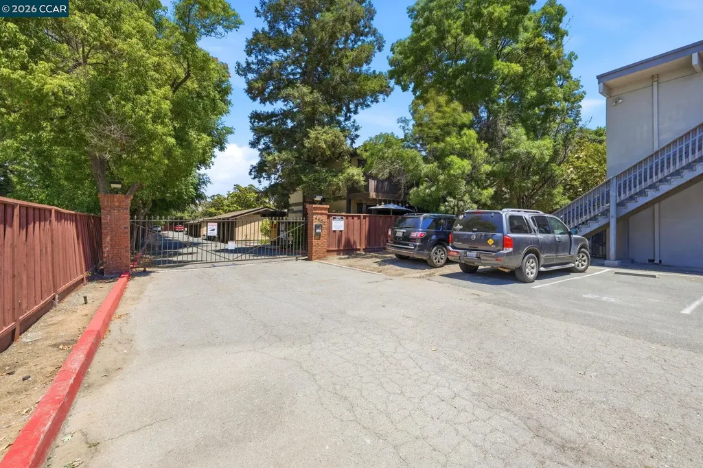 4805 Clayton Road Concord CA 94521