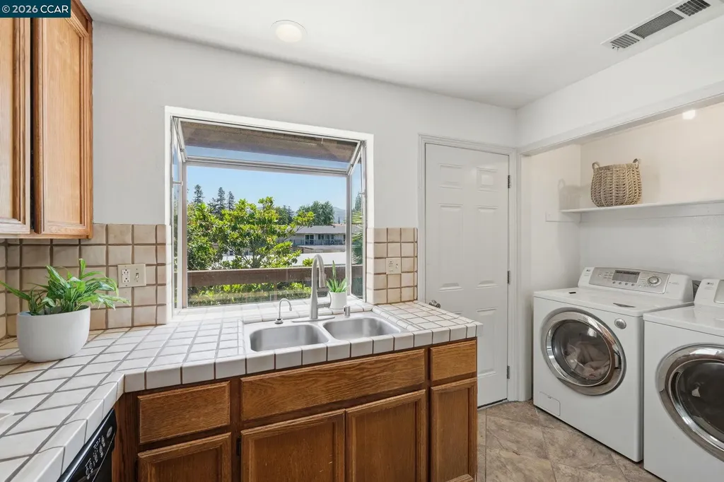 4805 Clayton Road Concord CA 94521