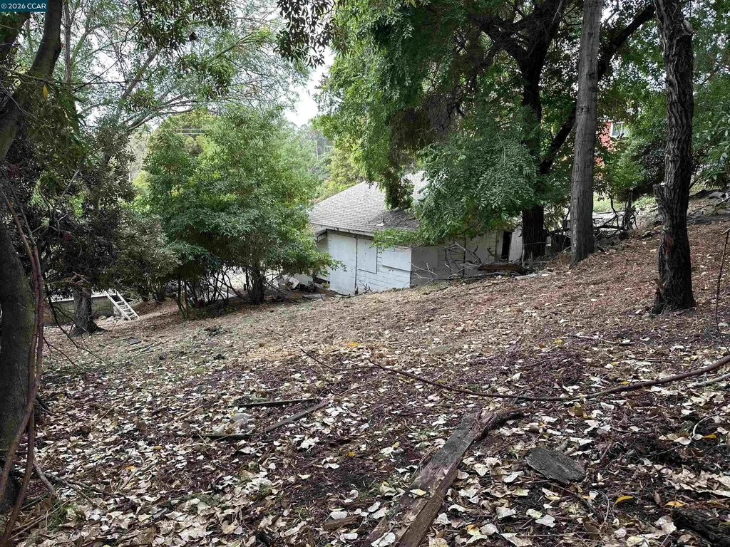 534 La Paloma Road El Sobrante CA 94803