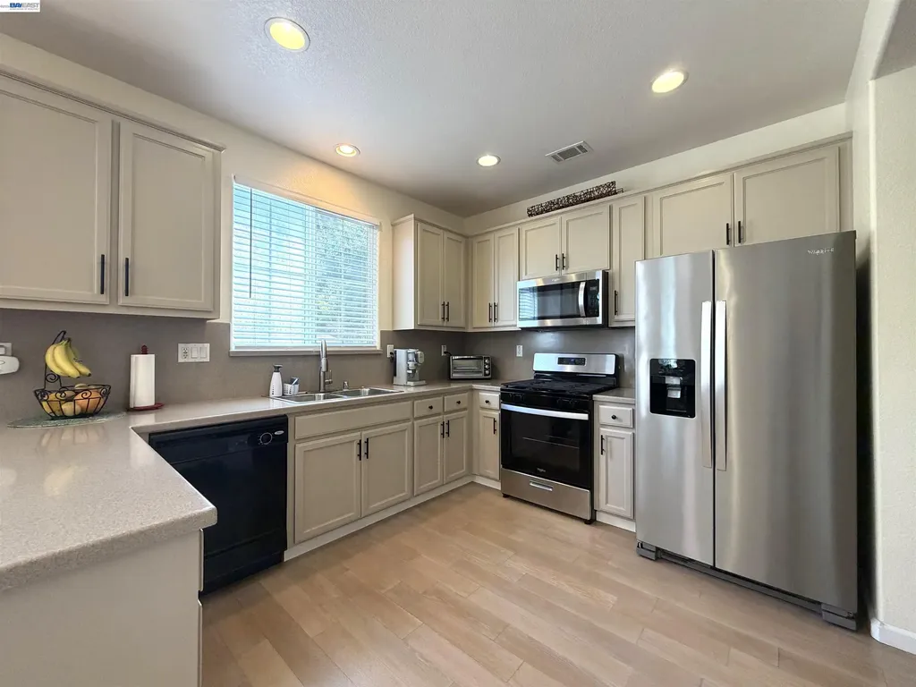 1116 Cunningham Street Vallejo CA 94590