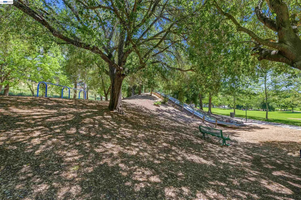132 Mission Drive Pleasanton CA 94566
