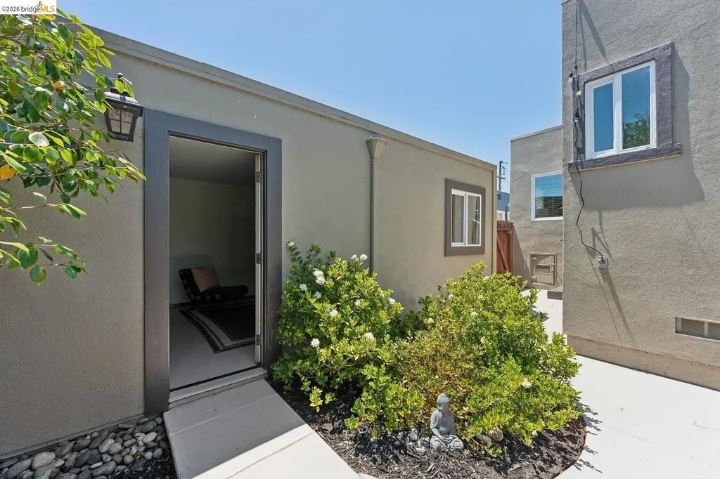 2460 67th Avenue Oakland CA 94605
