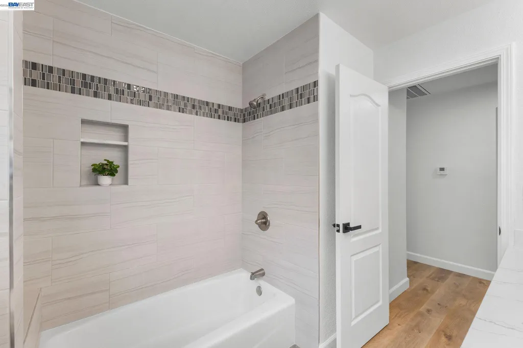 5514 Paseo Navarro Pleasanton CA 94566