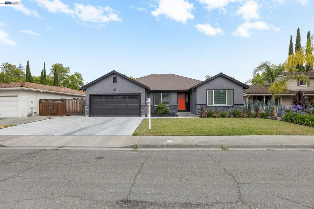 5514 Paseo Navarro Pleasanton CA 94566