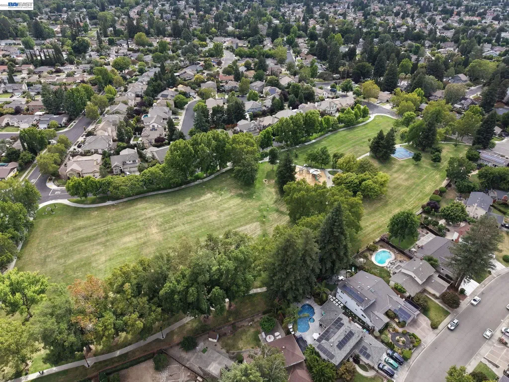 5514 Paseo Navarro Pleasanton CA 94566