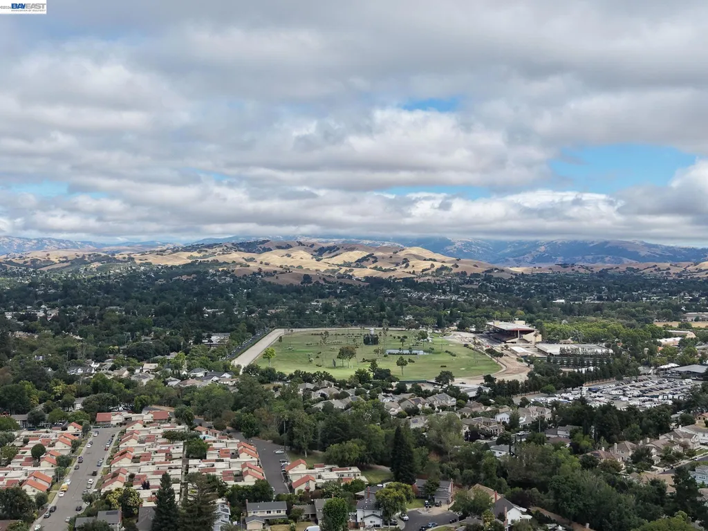 5514 Paseo Navarro Pleasanton CA 94566