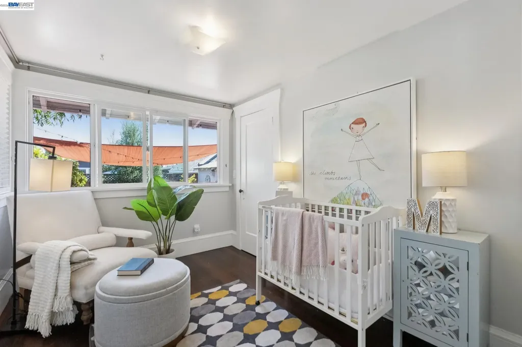 2724 Seminary Avenue Oakland CA 94605