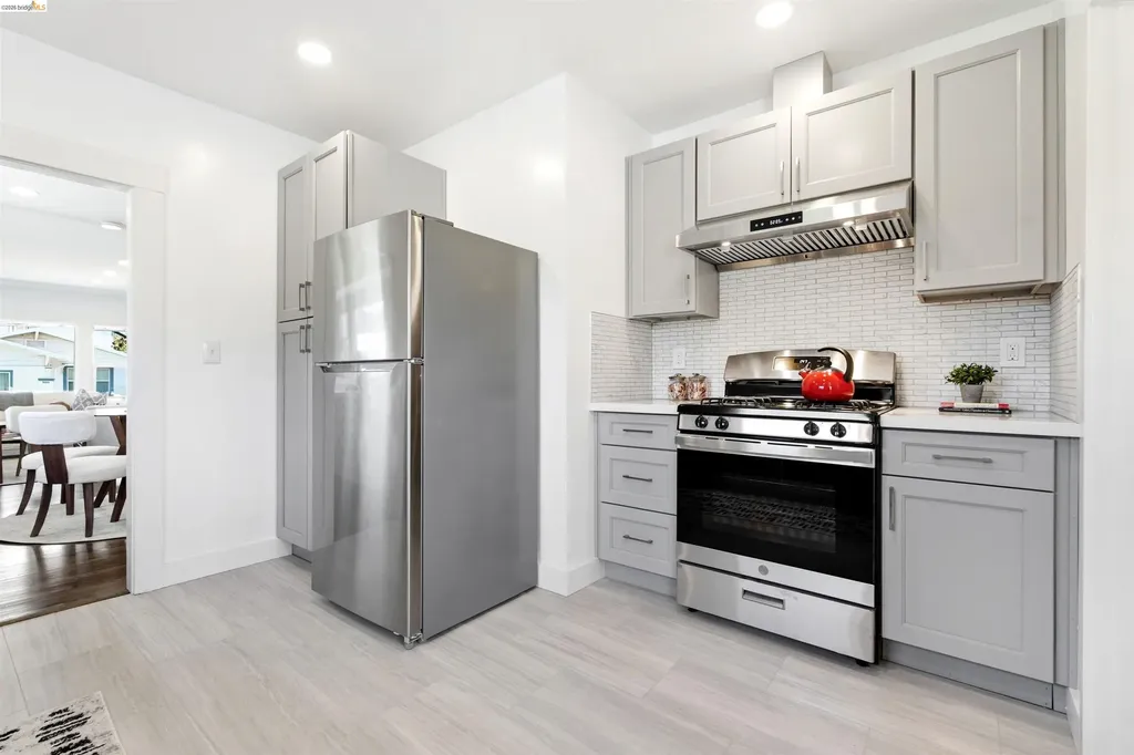 4201 Redding Street Oakland CA 94619