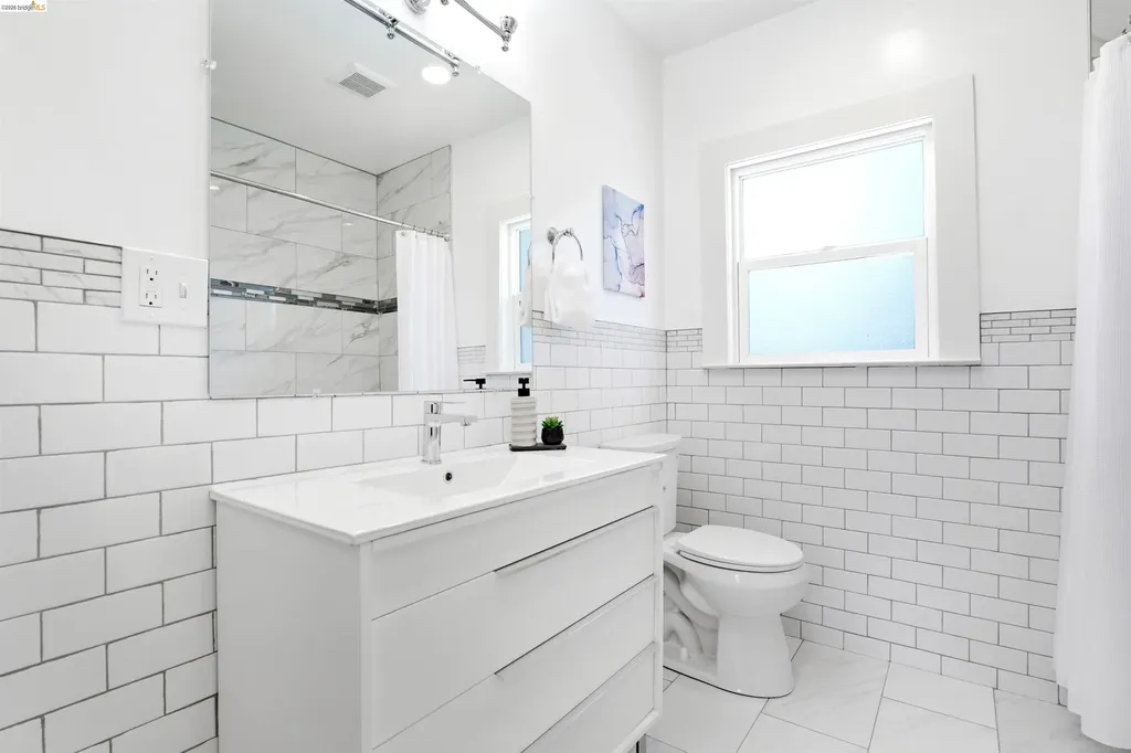 4201 Redding Street Oakland CA 94619