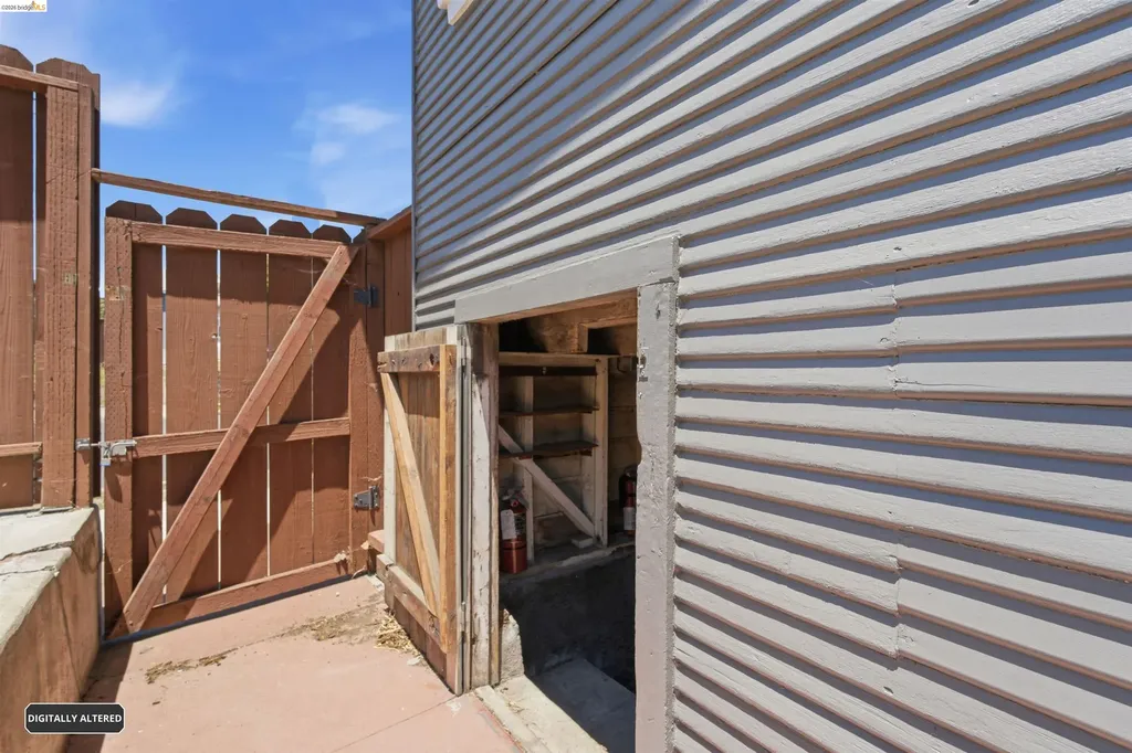 4201 Redding Street Oakland CA 94619