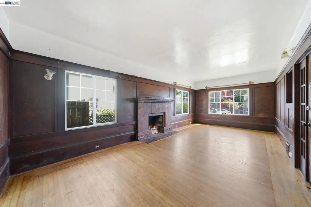 5315 Cole Street Oakland CA 94601