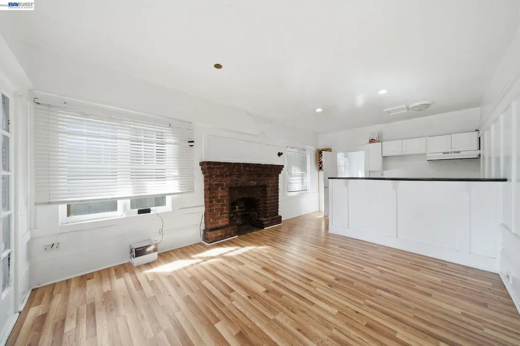 5315 Cole Street Oakland CA 94601
