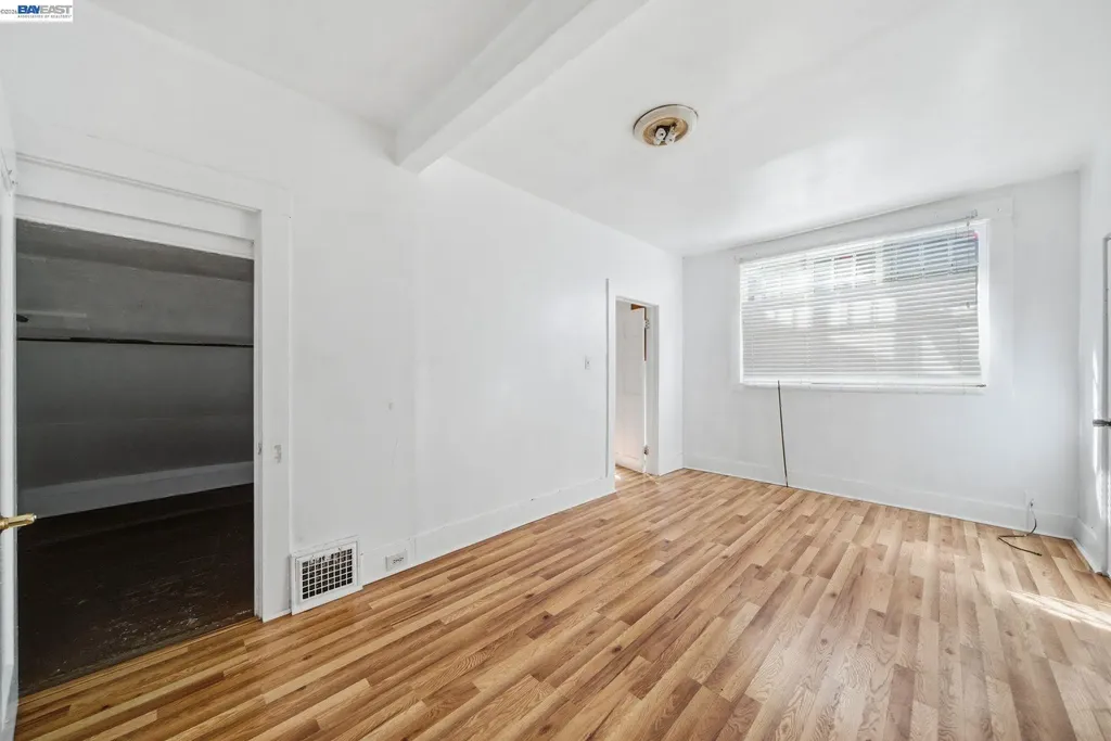 5315 Cole Street Oakland CA 94601