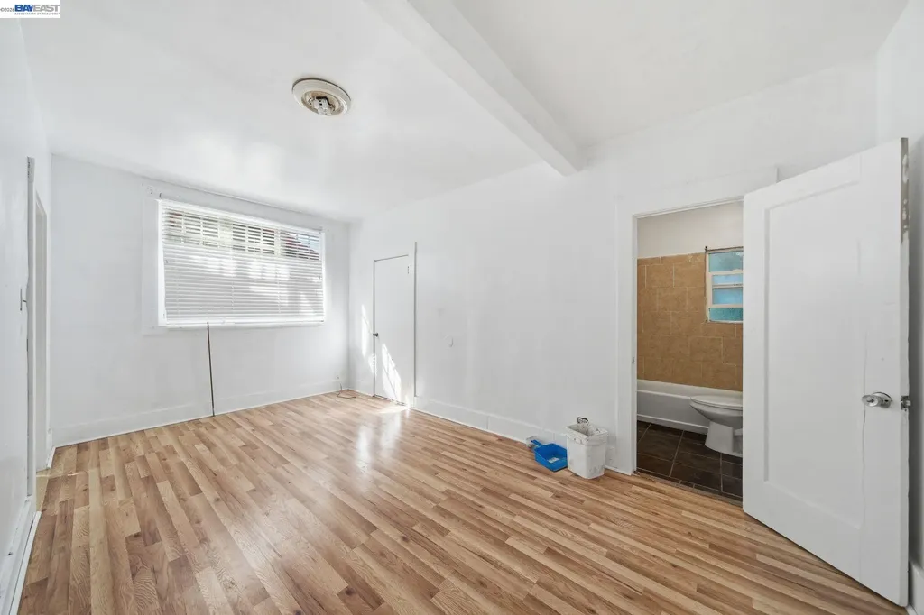 5315 Cole Street Oakland CA 94601