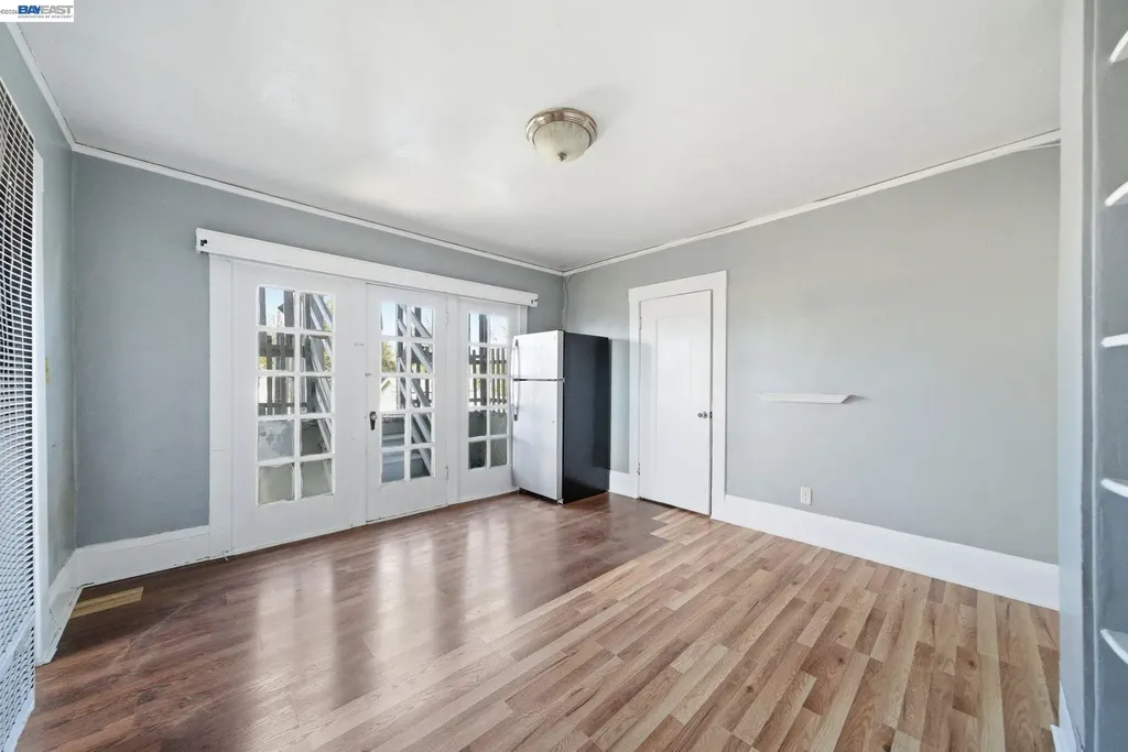 5315 Cole Street Oakland CA 94601