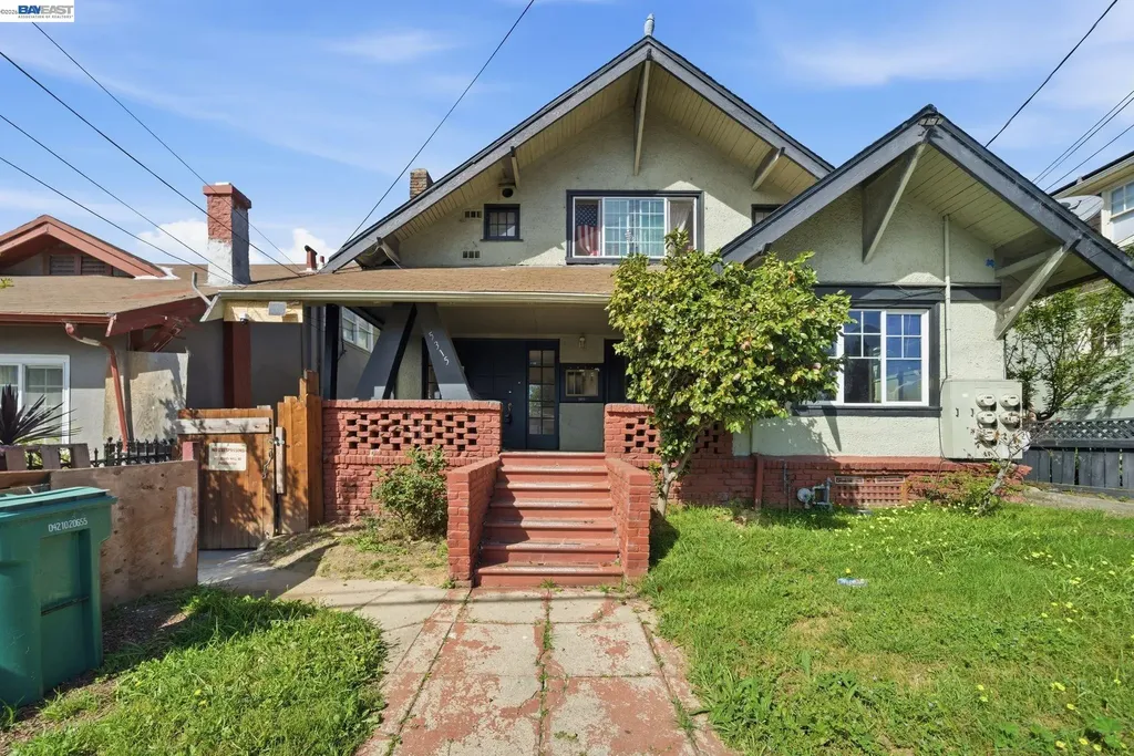 5315 Cole Street Oakland CA 94601