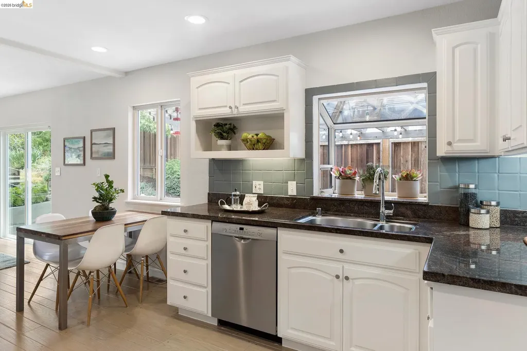 4434 Davenport Avenue Oakland CA 94619
