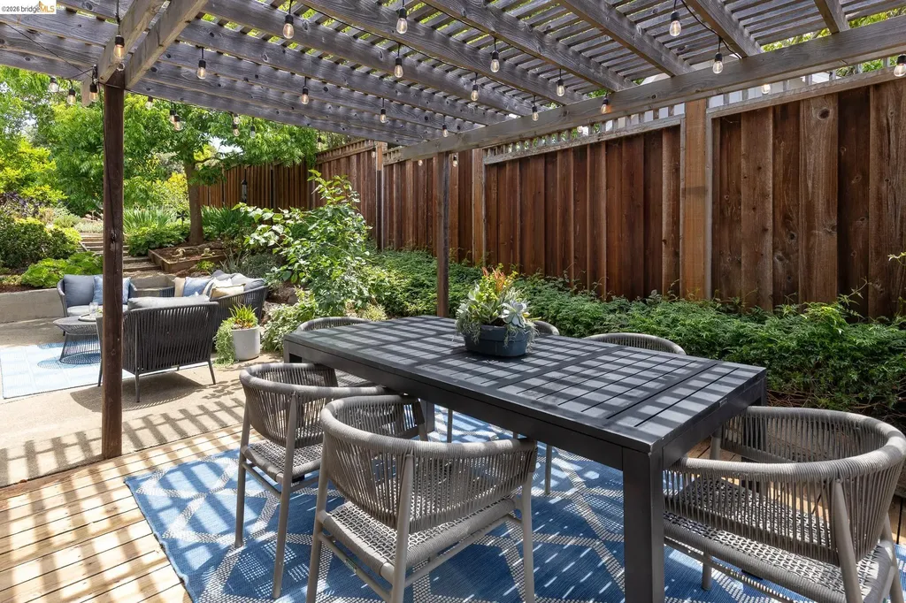 4434 Davenport Avenue Oakland CA 94619