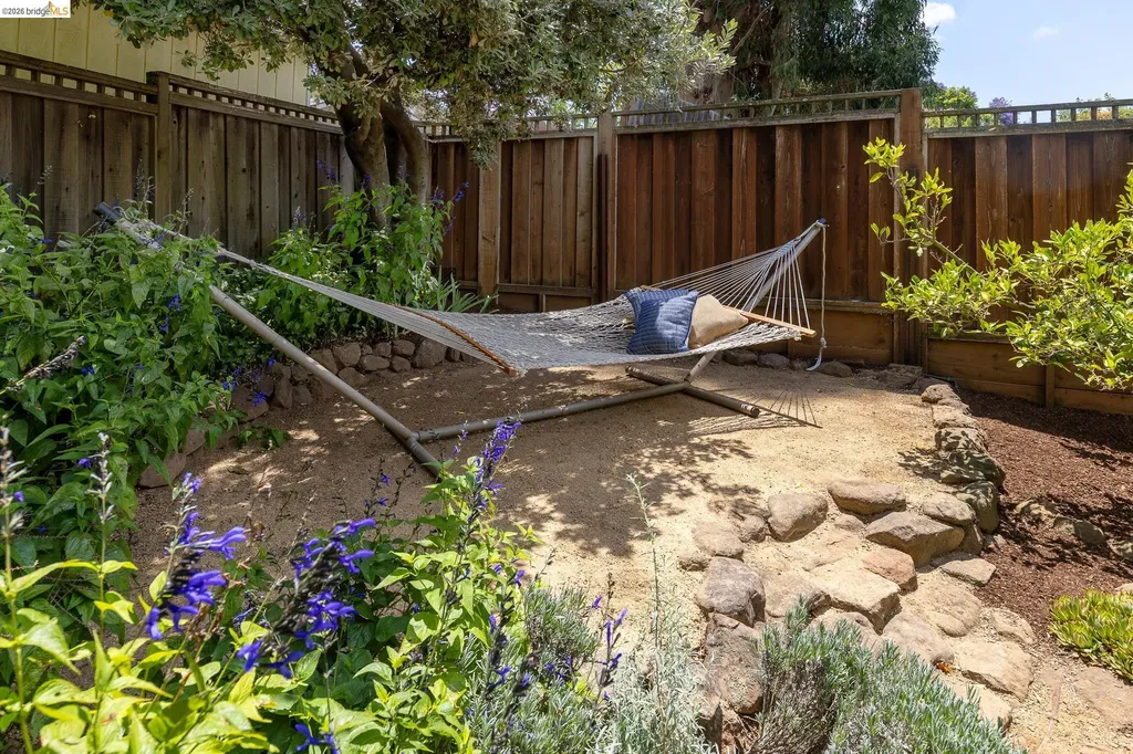 4434 Davenport Avenue Oakland CA 94619