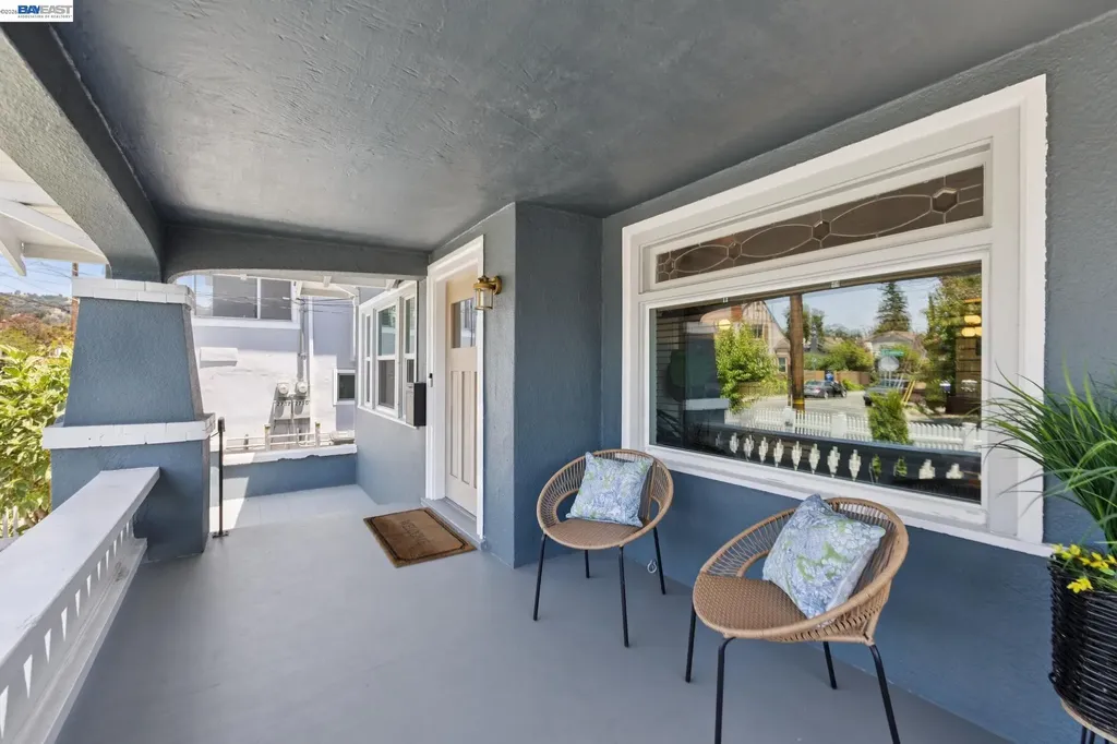 2724 Seminary Avenue Oakland CA 94605