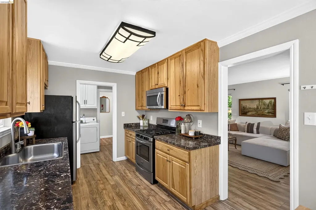 2001 Boynton Avenue Martinez CA 94553