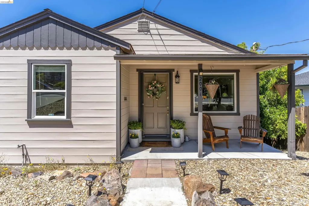 2001 Boynton Avenue Martinez CA 94553