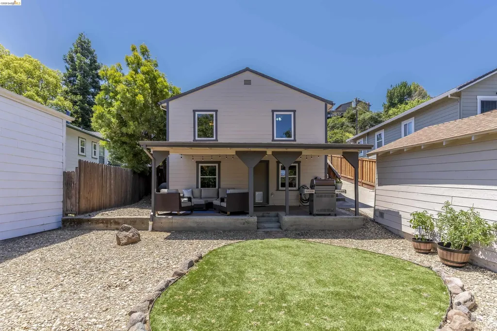 2001 Boynton Avenue Martinez CA 94553