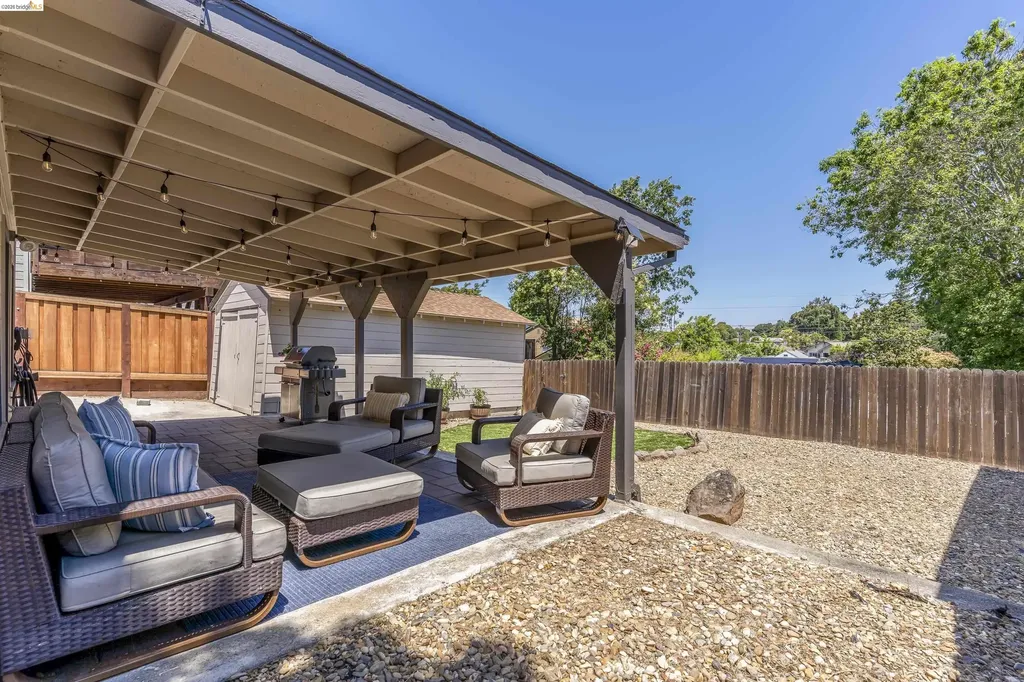 2001 Boynton Avenue Martinez CA 94553