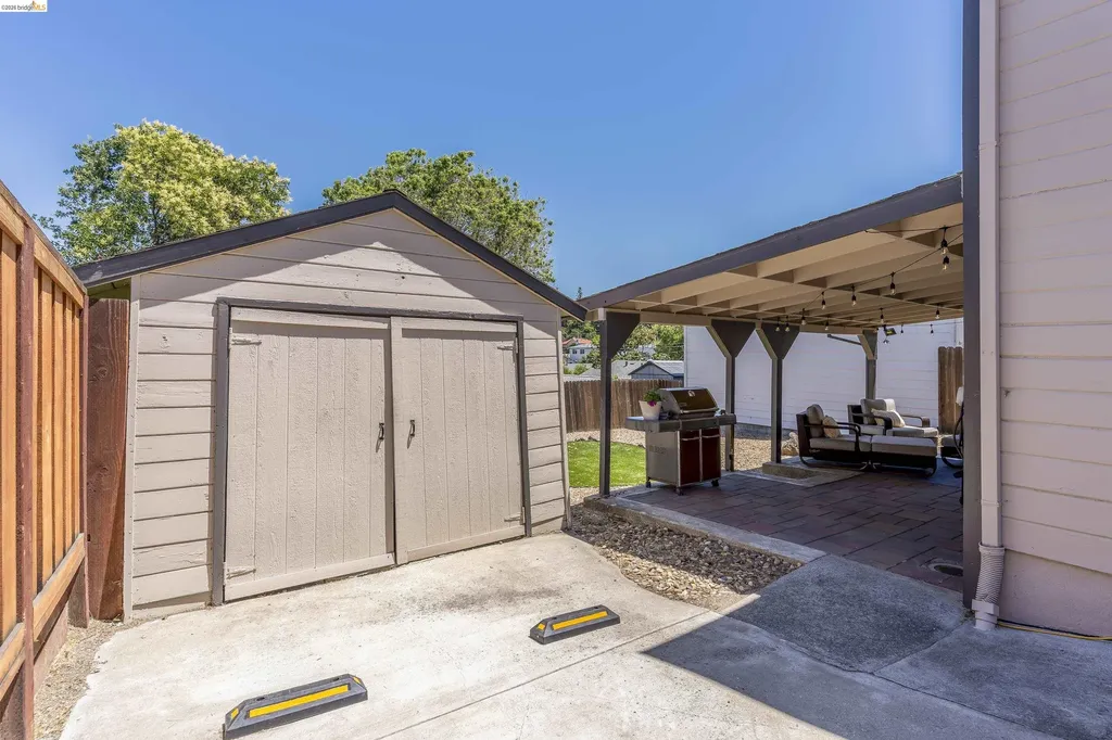 2001 Boynton Avenue Martinez CA 94553