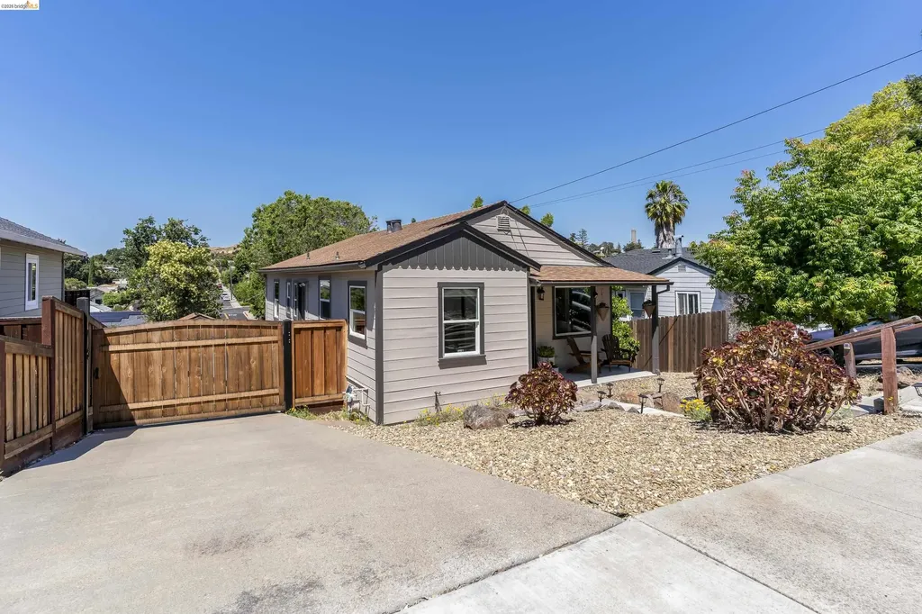 2001 Boynton Avenue Martinez CA 94553