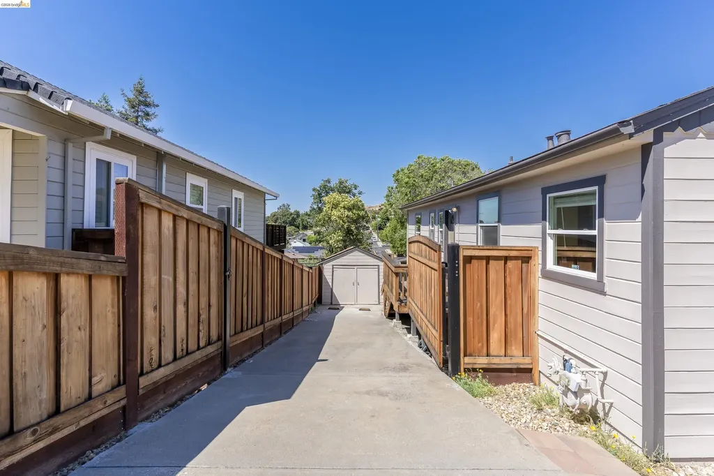 2001 Boynton Avenue Martinez CA 94553